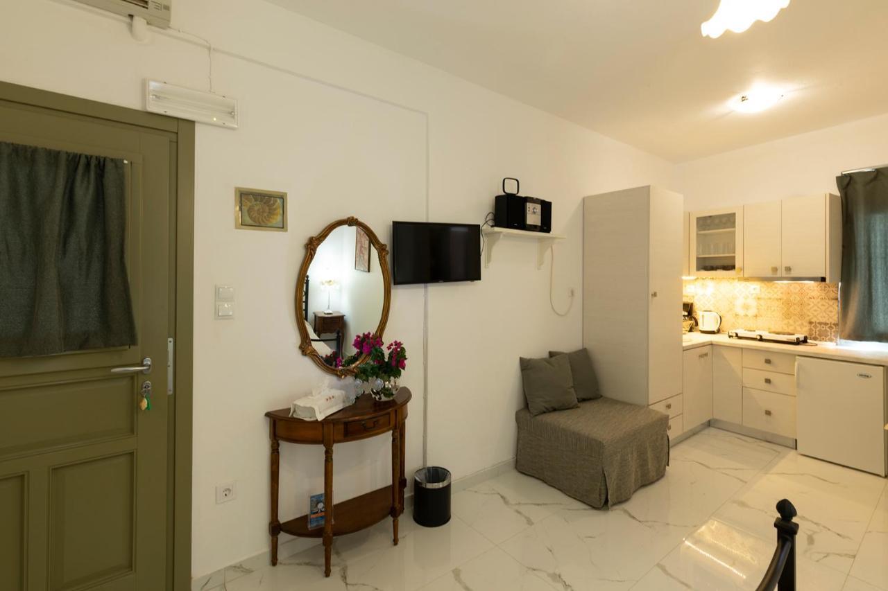 Pension Moschoula Platis Gialos  Екстер'єр фото