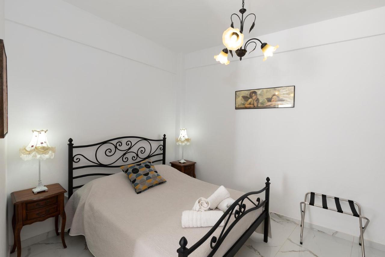 Pension Moschoula Platis Gialos  Екстер'єр фото